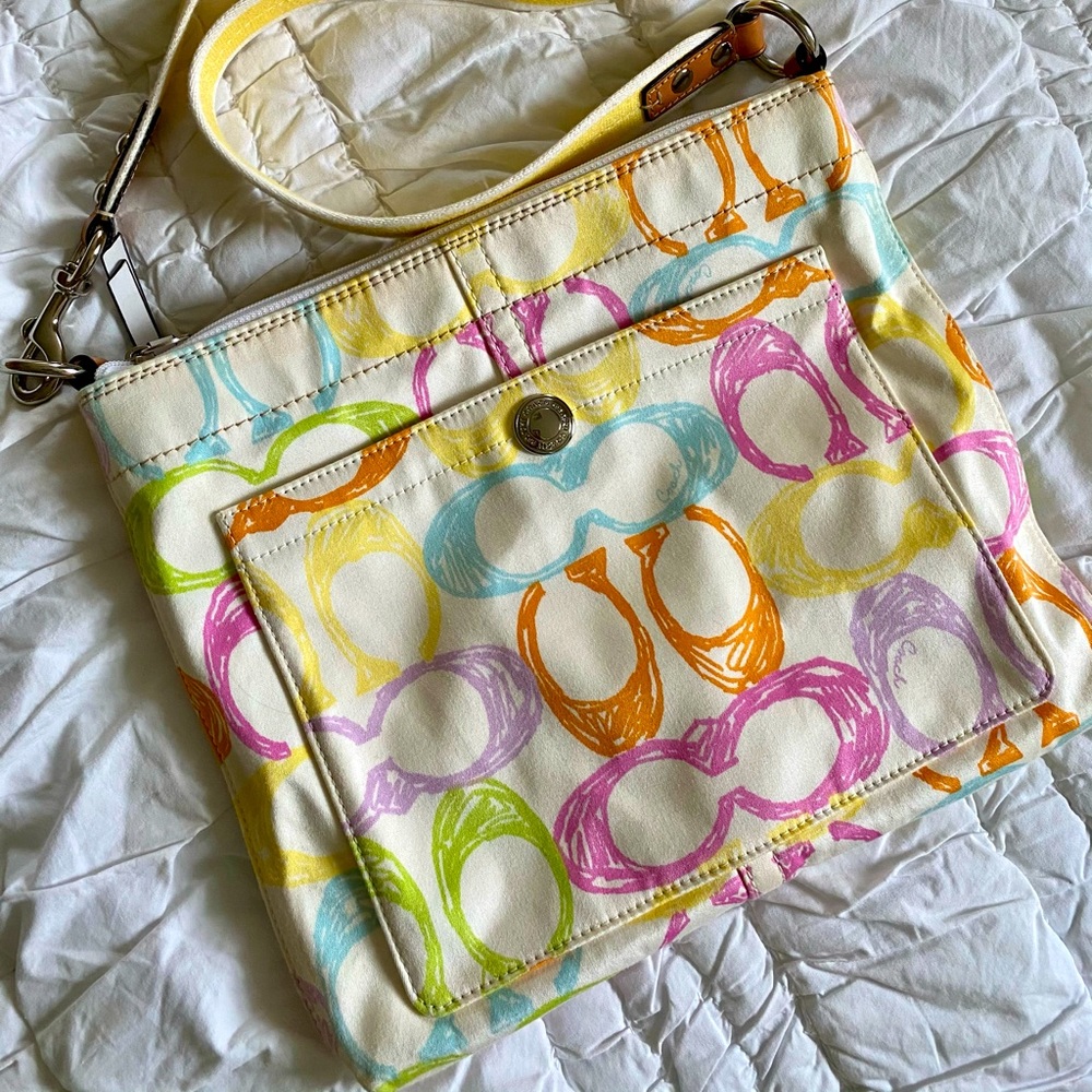 Coach Scribble Signature Large Swingpack - image 1